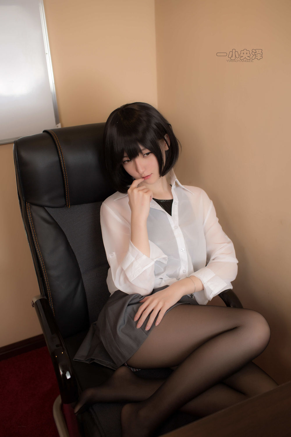 一小央泽No.022-黑丝 [33P]