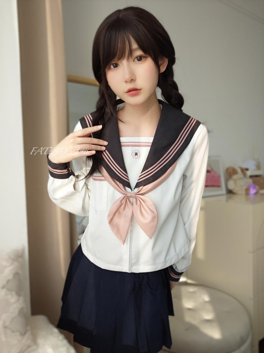 迷之呆梨No.042-fantia 2022年12月合集 [167P 6V]-图云谷